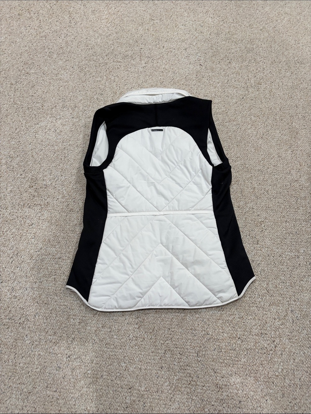 Athleta White Quilted Vest with Black Side Panels and Zip Pockets - Picture 3 of 4